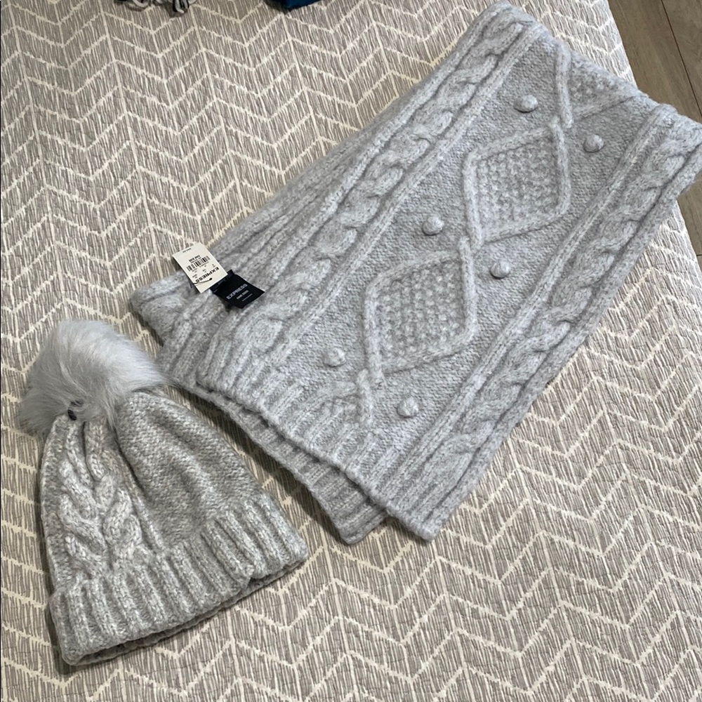 Express Cozy Gray Wool Knit Hat and Scarf Set for   Women